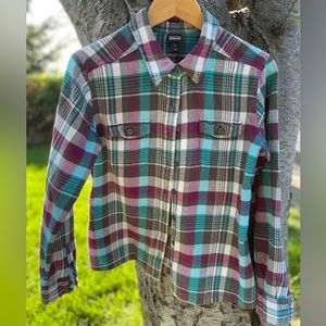 Patagonia women’s Fjord flannel long sleeved size 8